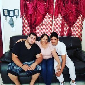 Meet your Posher, Edisbel